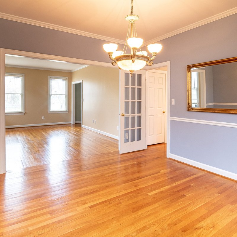 hardwood dinning room flooring installation in Richmond, VA